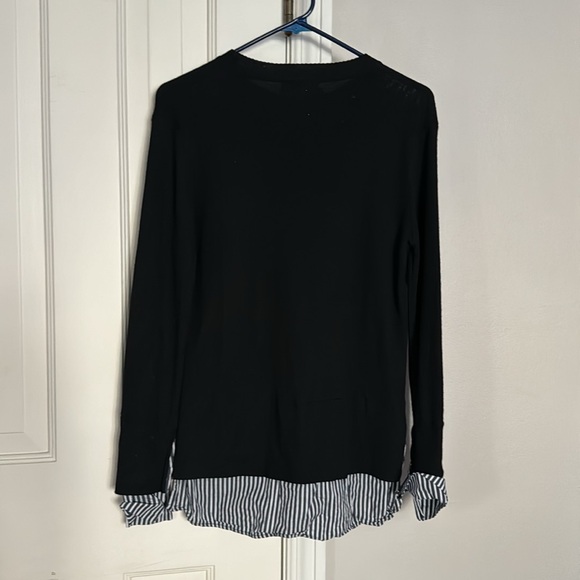 NWOT Q2 Collection Black Striped Layered Sweater Blouse - Picture 2 of 5